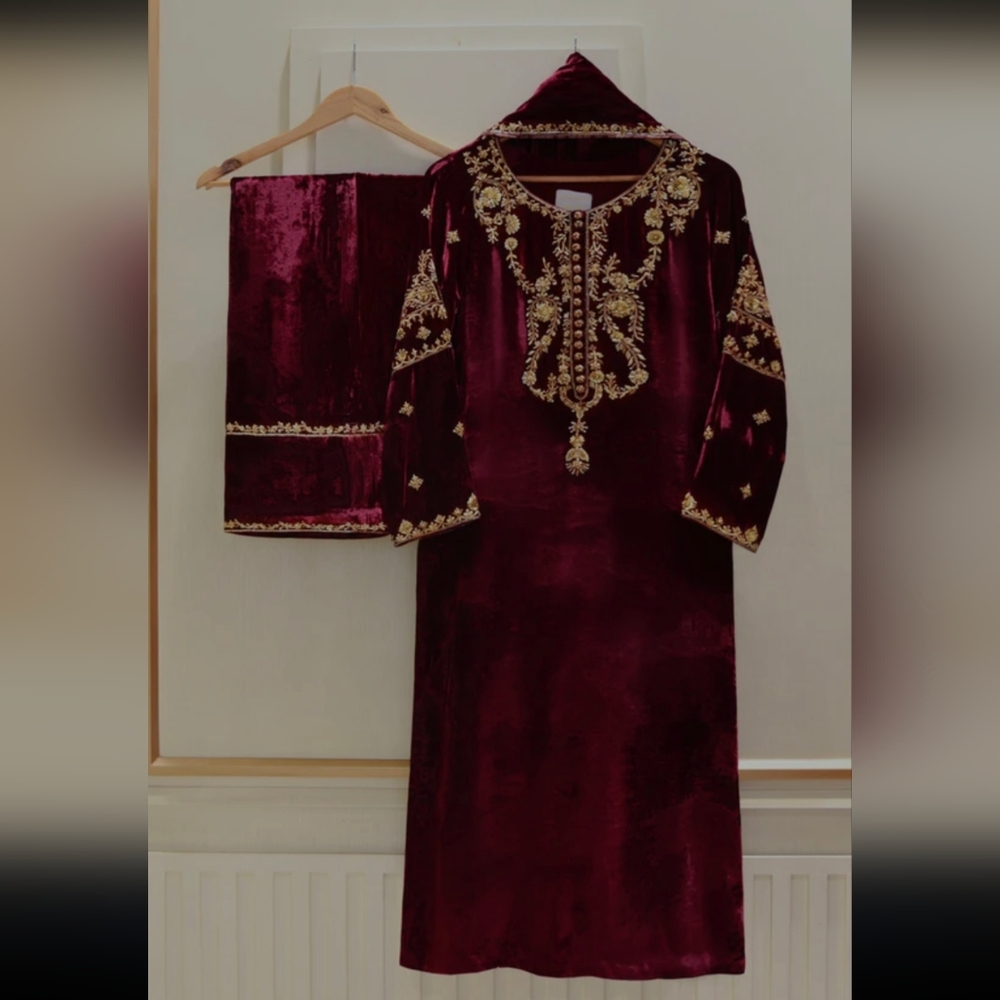 Like new Velvet Aghanoor bridal 3 piece